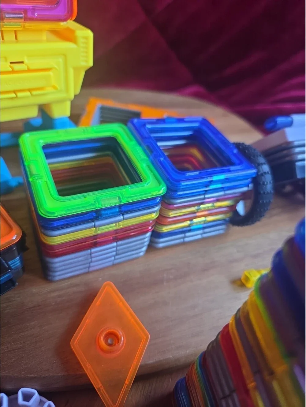 Mixed Lot of 75+ Pieces Magformers Walking Robot Police Wheels More